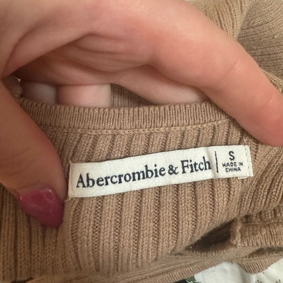Abercrombie & Fitch tank top - Picture 3 of 3